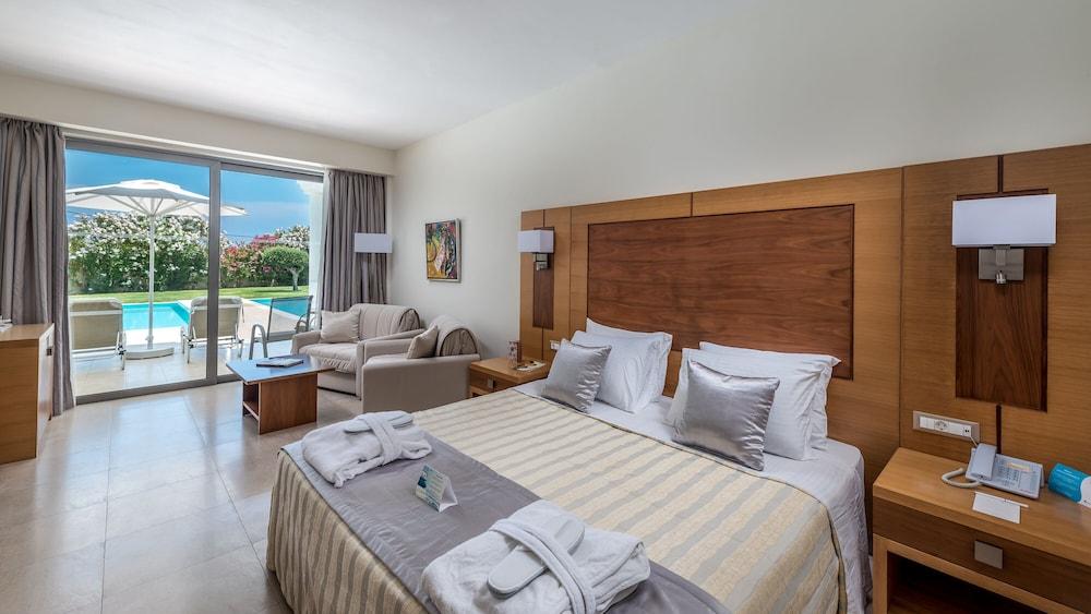 Hotel Apollo Blue 5*